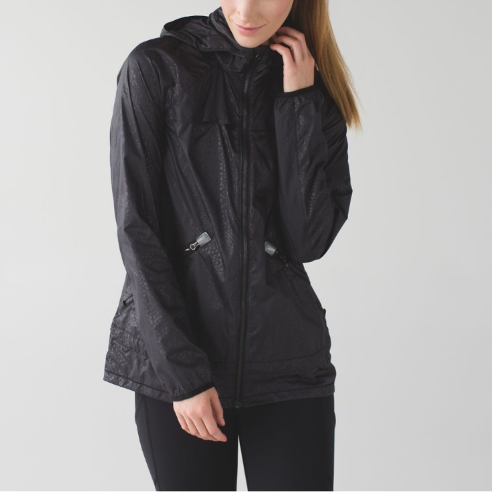 lululemon athletica Black Lightweight Hooded Windbreaker Jacket